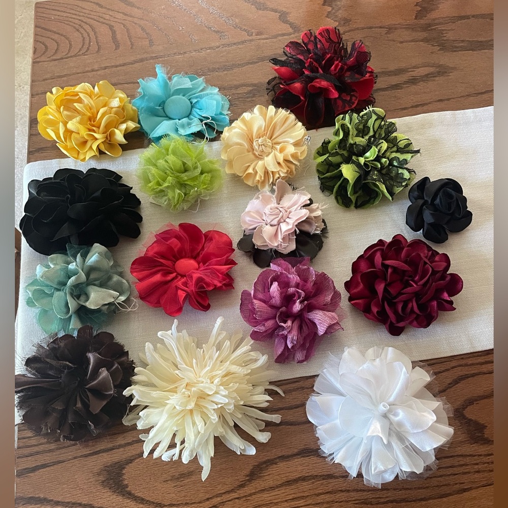 Flower Pins - Picture 2 of 2